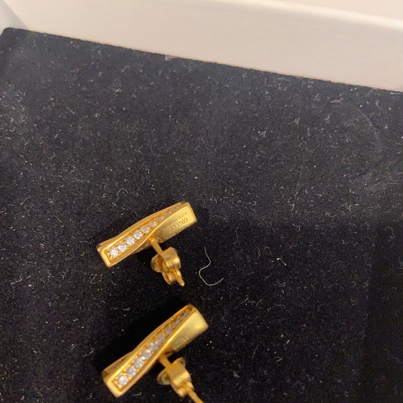 Celine Earrings - Picture 5 of 5